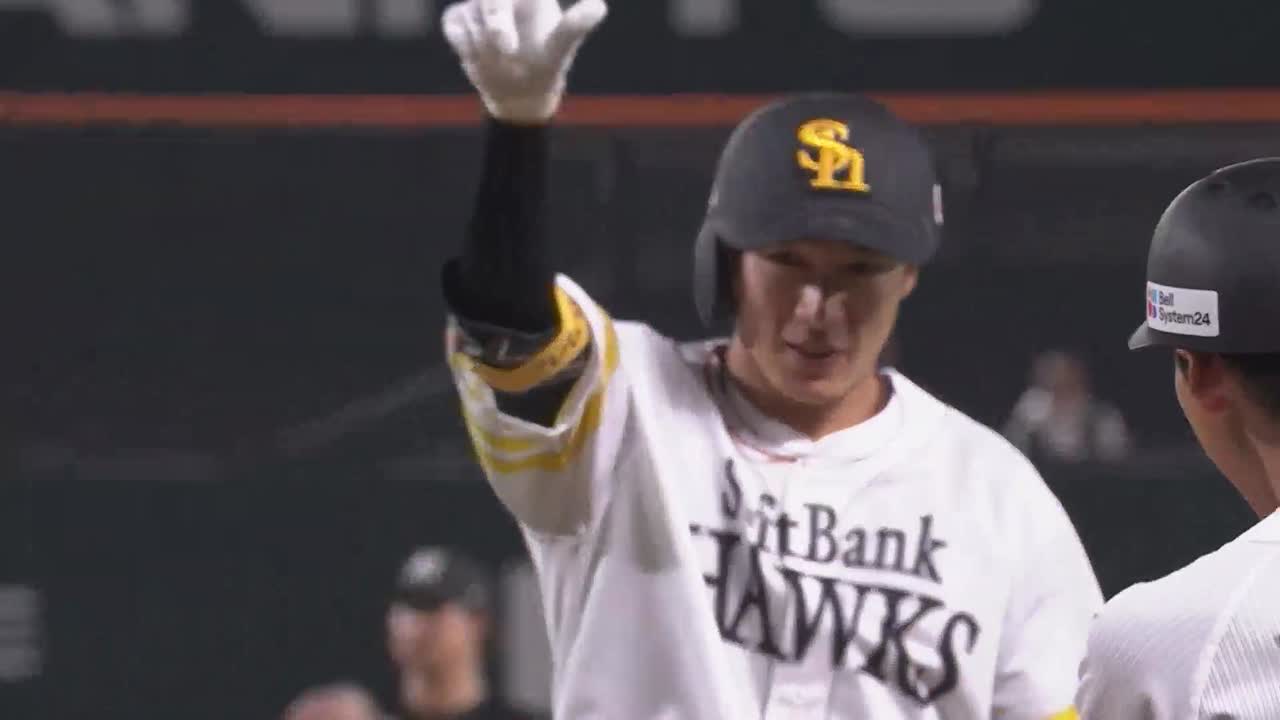 5回裏・H柳田悠岐 追加点!! センターへのタイムリーヒットを放つ!!