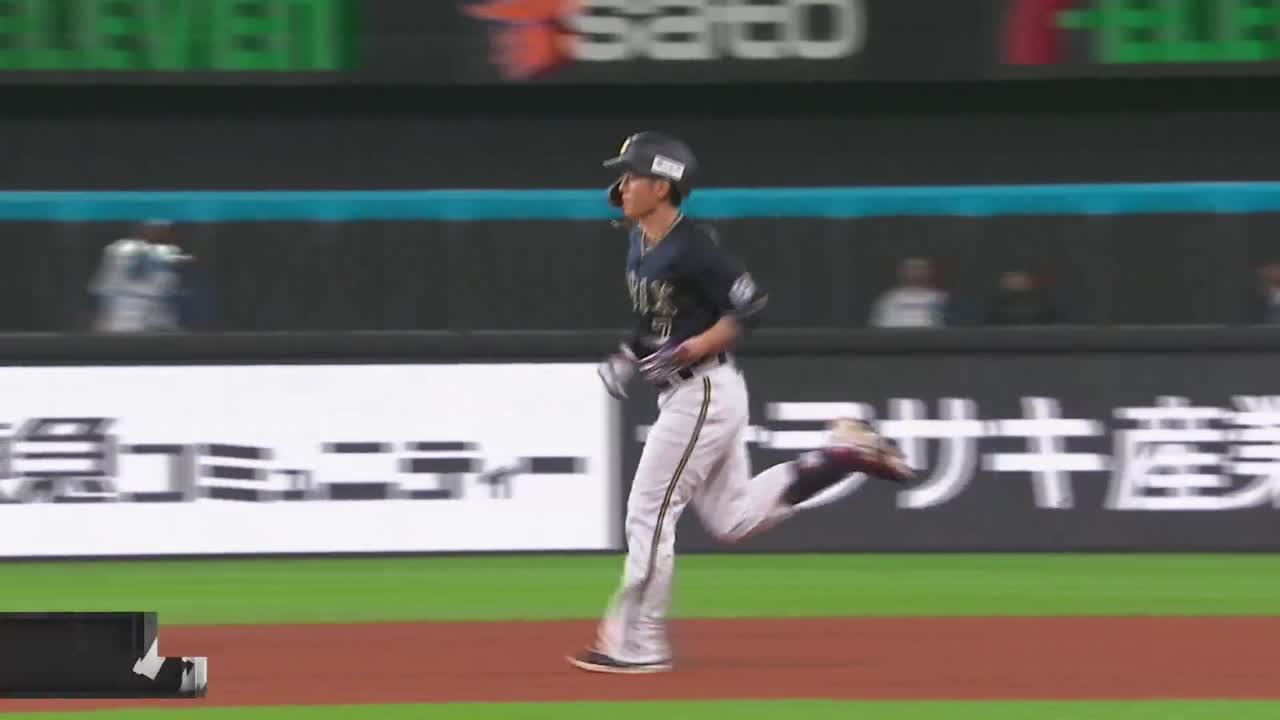 6回表・B西川龍馬 点差を縮めるソロホームラン!!