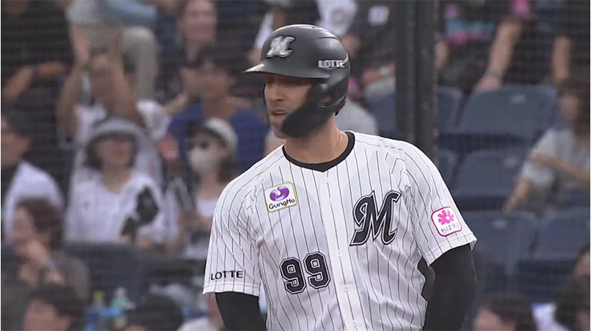 1回裏・Mソト ライト線への2点タイムリーヒットで先制!!