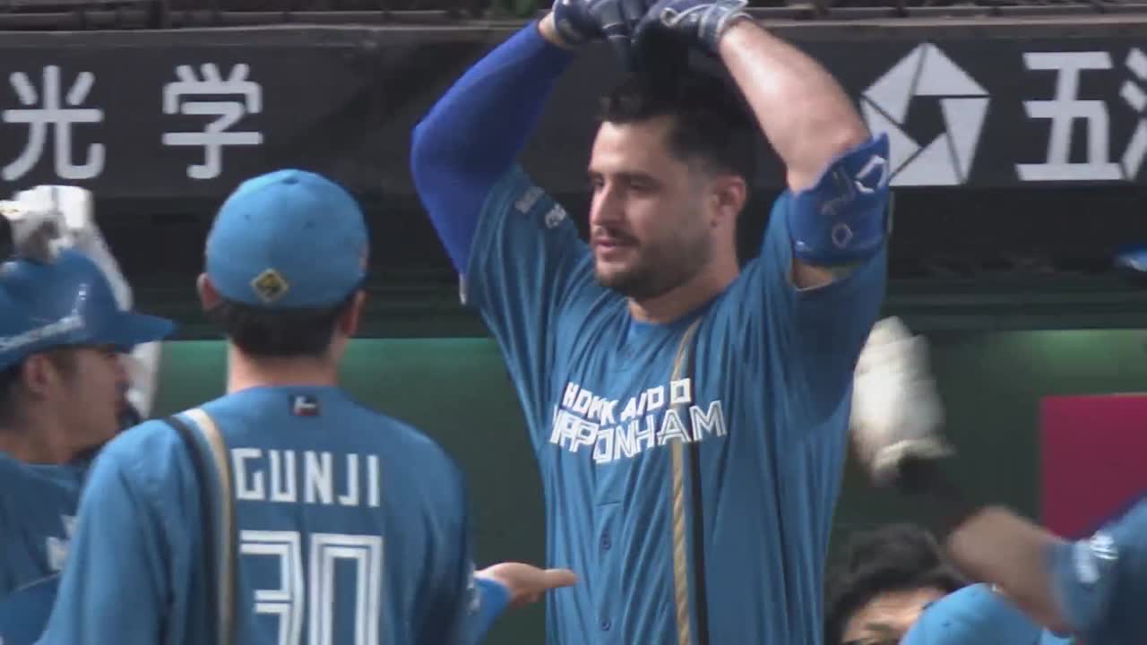 8回表・Fマルティネス 打った瞬間確信の勝ち越し3ランホームラン!!