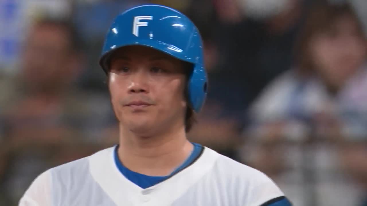 4回裏・F伏見寅威 4点差に広げる!! 一二塁間を抜ける2点タイムリー!!