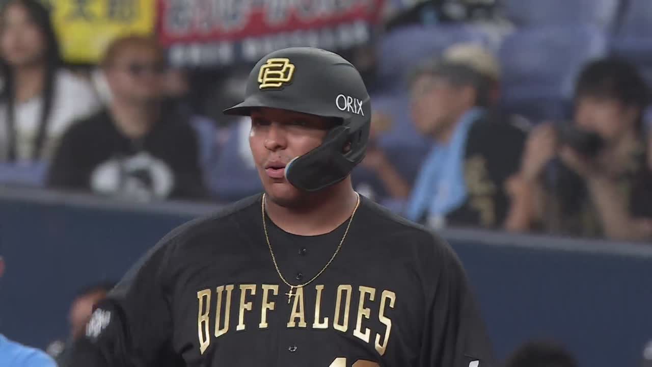 6回裏・Bセデーニョ レフトへのタイムリーヒットで反撃開始!!