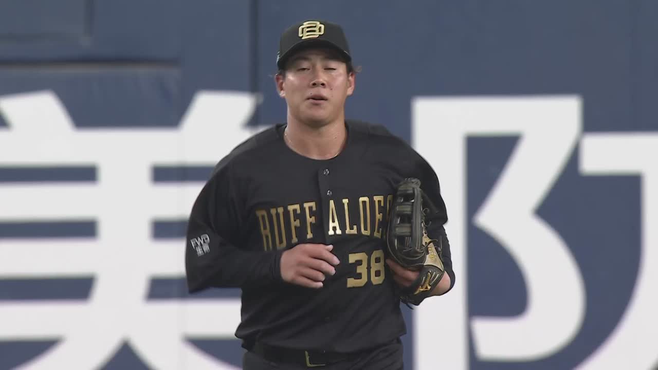 7回表・B来田涼斗 1塁への正確な送球でダブルプレーを奪う!!