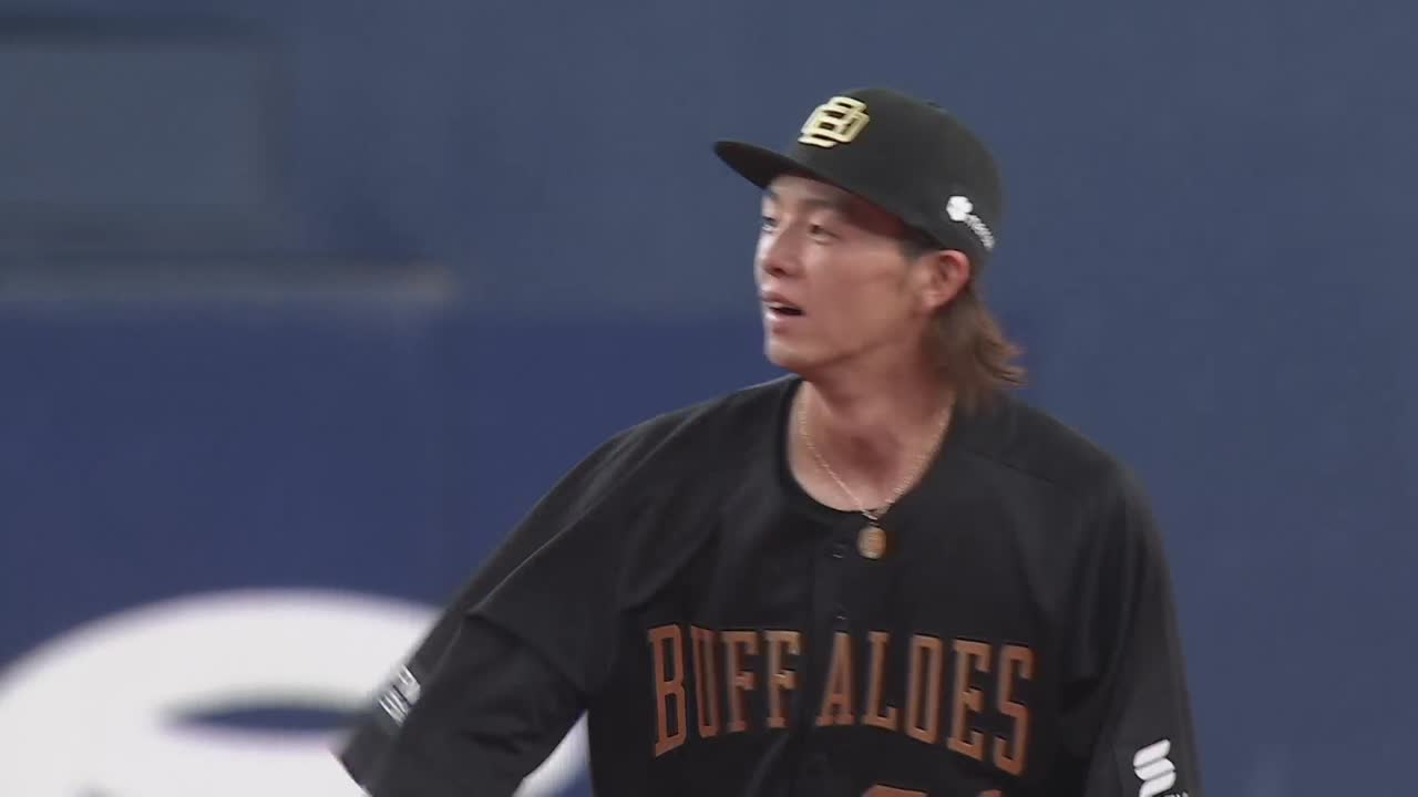 9回表・B大里昂生 難しい打球を上手く処理した!!