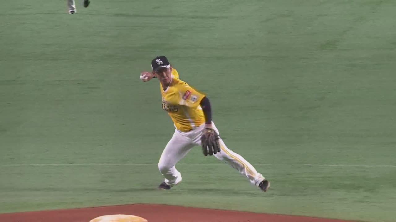 1回表・H今宮健太 華麗なフィールディングを見せる!!