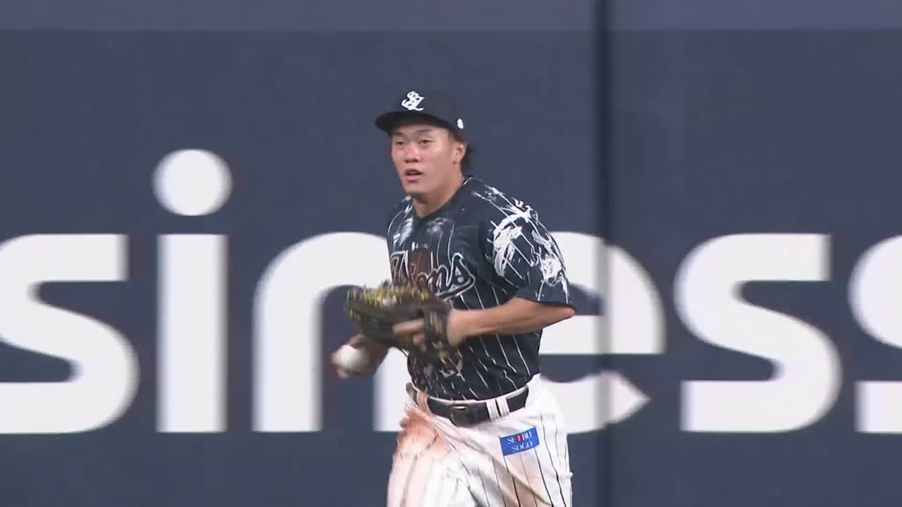 2回裏・L奥村光一 左中間を抜けそうな打球をランニングキャッチ!!