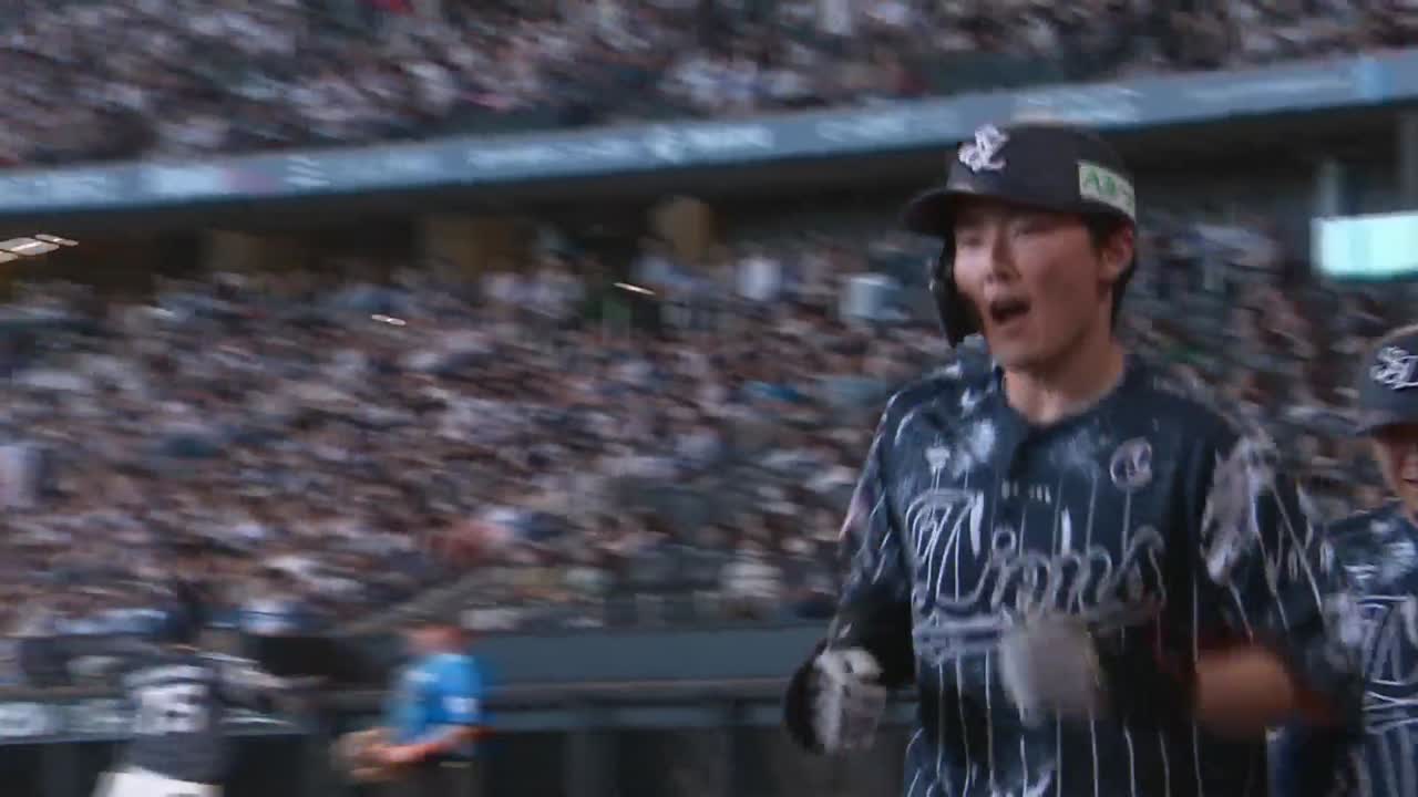 7回表・L源田壮亮 ライトへ追撃の2ランホームランを放つ!!