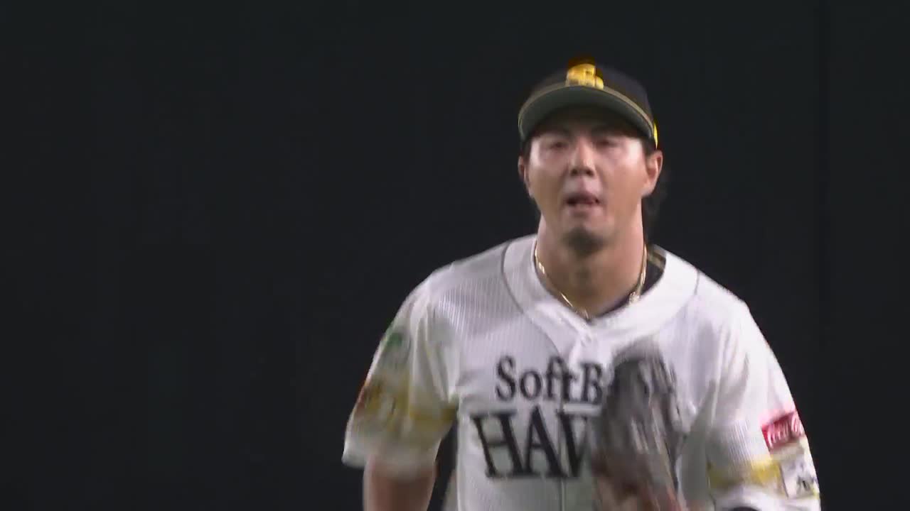 2回表・H佐藤直樹 前に落ちそうな打球をスライディングキャッチ!!