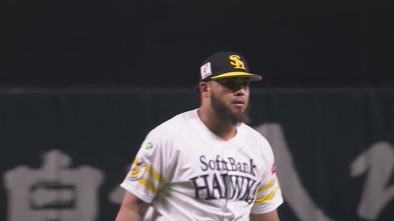 7回表・Hヘルナンデス ピンチの場面で三振を奪う気迫のピッチング!!