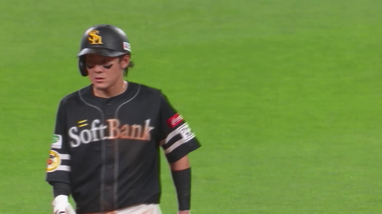 4回表・H牧原大成 この回チーム5得点!! タイムリー2ベースヒットを放ち、試合は振り出しに!!