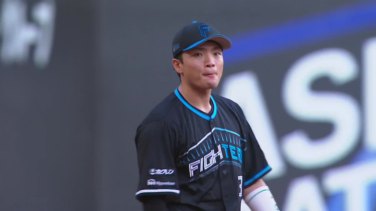 7回表・F郡司裕也 強烈な打球に上手く反応!!