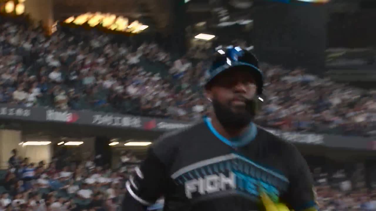 8回裏・Fレイエス 今日2本目はライトスタンドへのソロホームラン!!