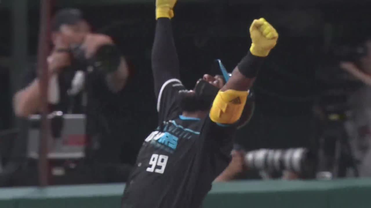 1回表・Fレイエス 先制タイムリー内野安打で23試合連続安打記録を達成!!