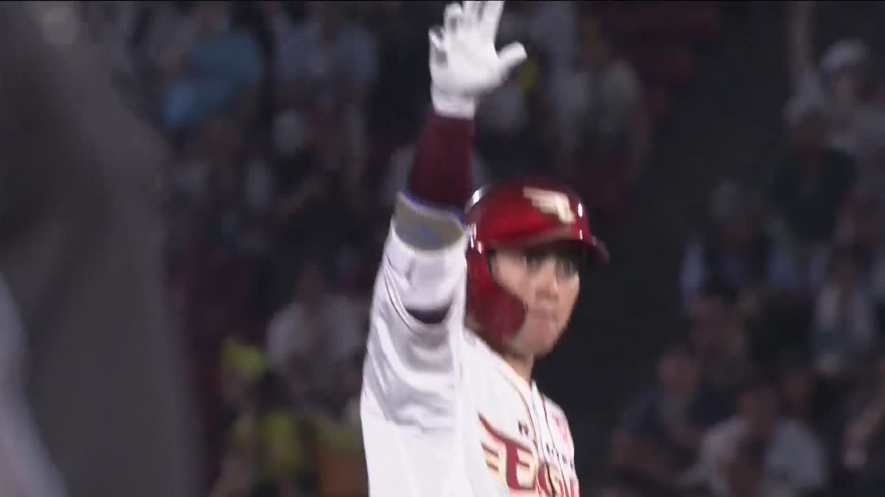 2回裏・E小郷裕哉 追加点となるライト前タイムリーヒットを放つ!!