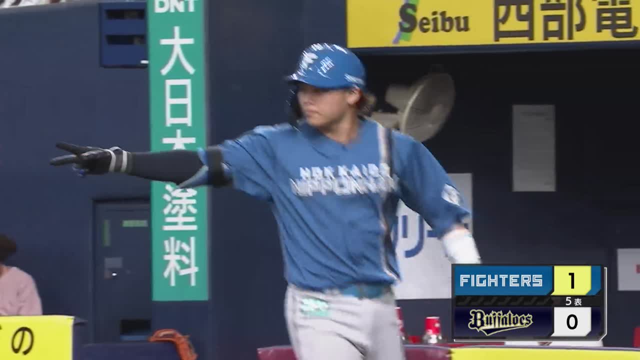 5回表・F田宮裕涼 スクイズで先制点を奪う!!