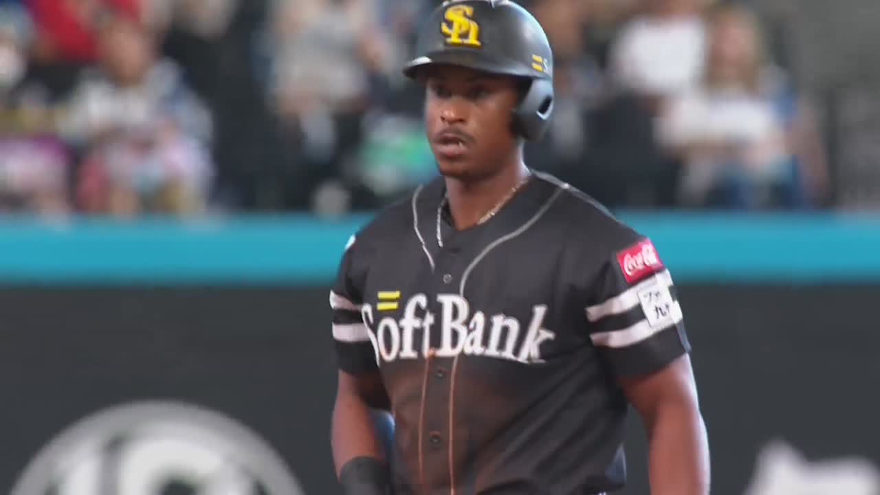 3回表・Hダウンズ 好スタートで来日初盗塁を決める!!