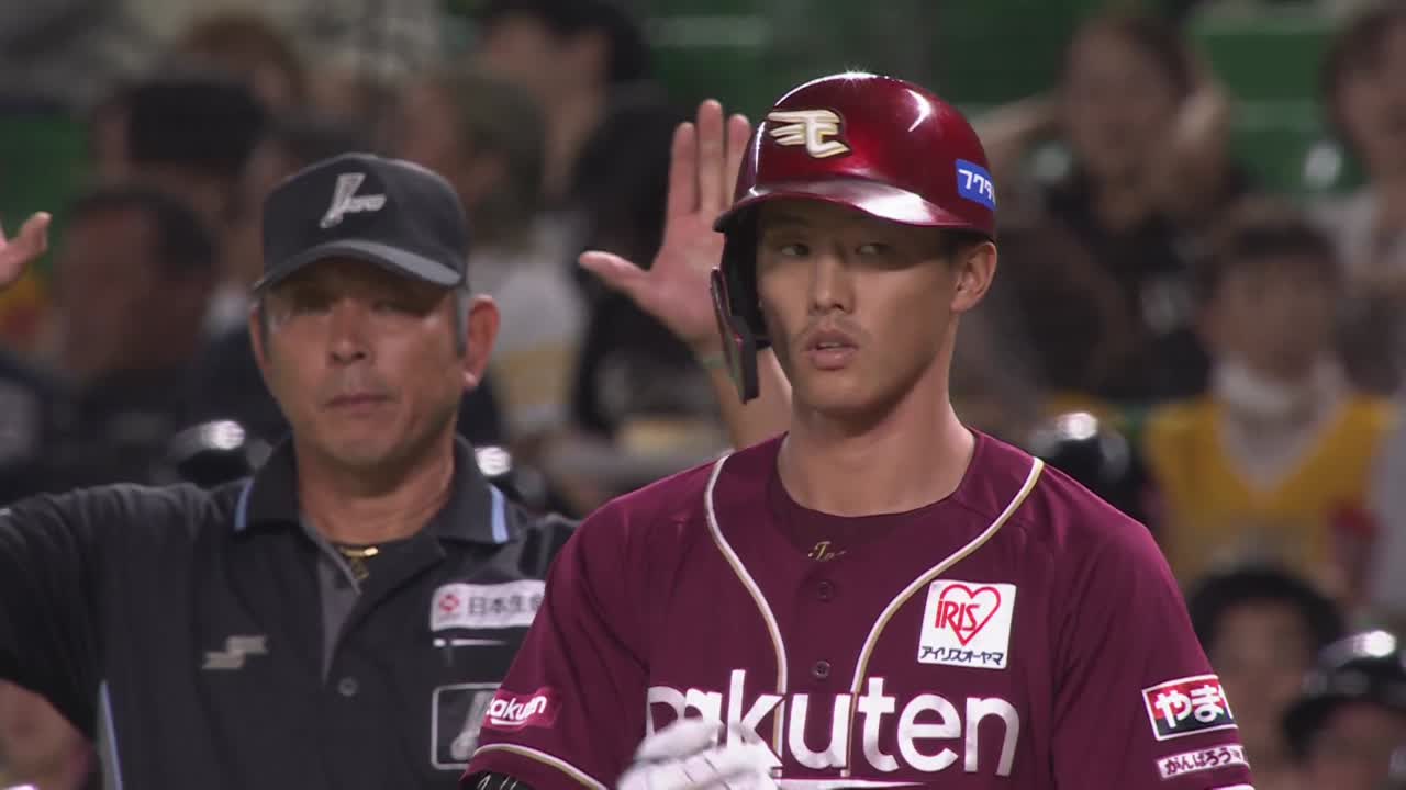 6回表・E辰己涼介 センターへのタイムリーヒットで同点に追いつく!!i