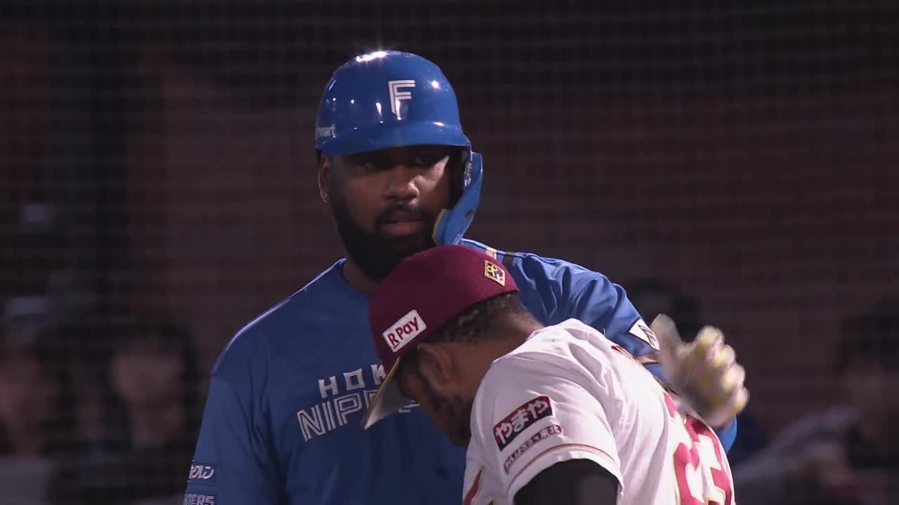 1回表・Fレイエス 得意な球場で先制のタイムリーヒット!!