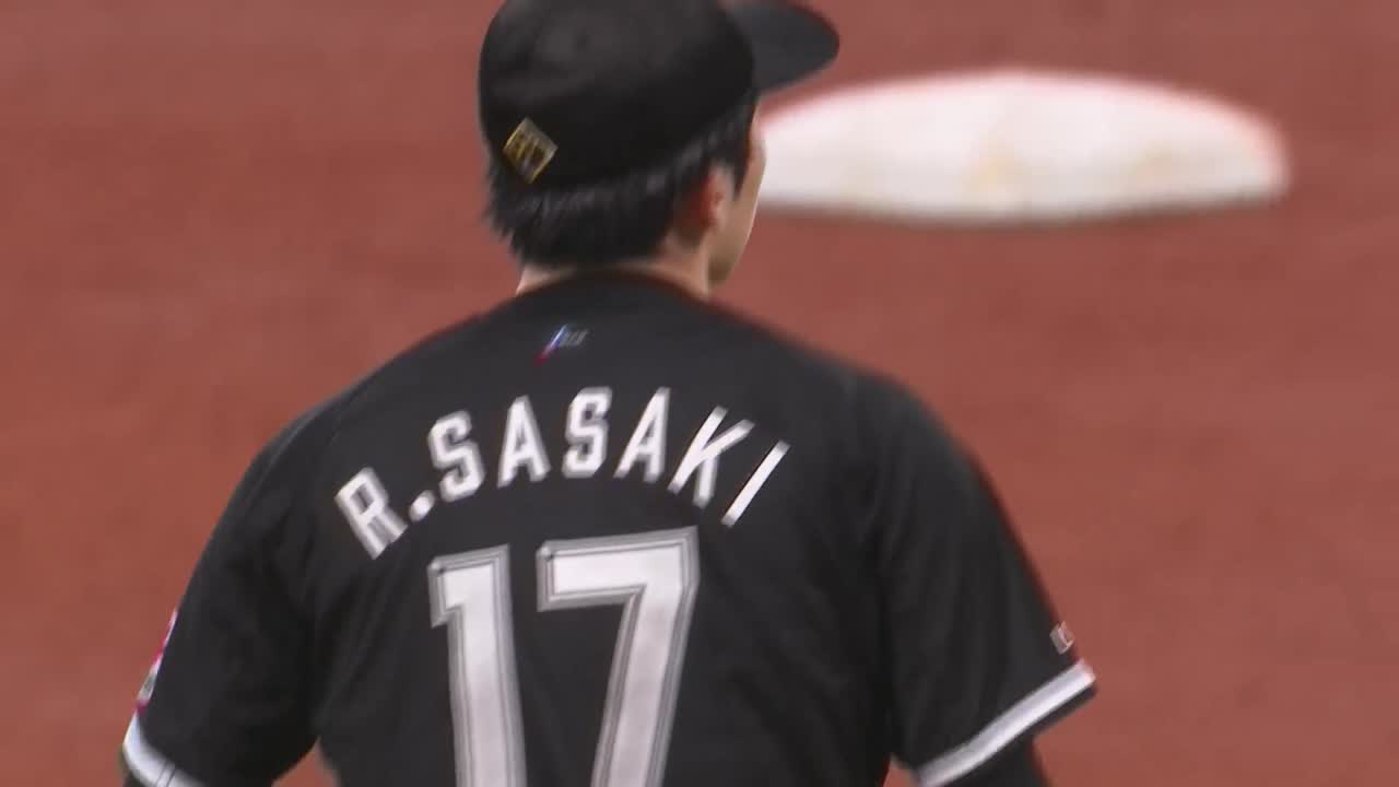 6回裏・M佐々木朗希 ズバッと!! 直球で見逃し三振を奪う!!