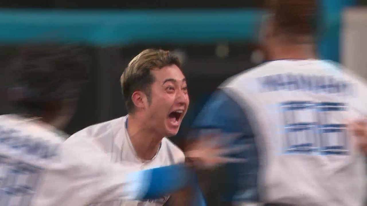 10回裏・F淺間大基 劇的決着!! ライトへのタイムリーヒットでサヨナラ勝利!!