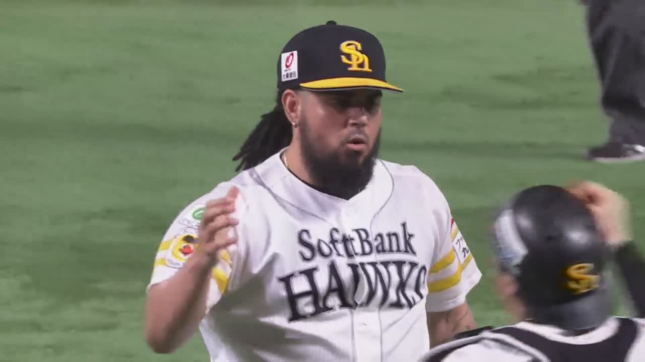 9回表・Hオスナ 最後をセンターフライに打ち取り、ホークスのSMBC日本シリーズ2024進出が決定!!