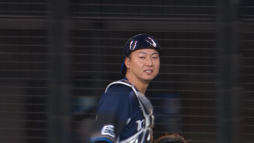 3回裏・L古賀悠斗 完璧な送球で盗塁を阻止!!