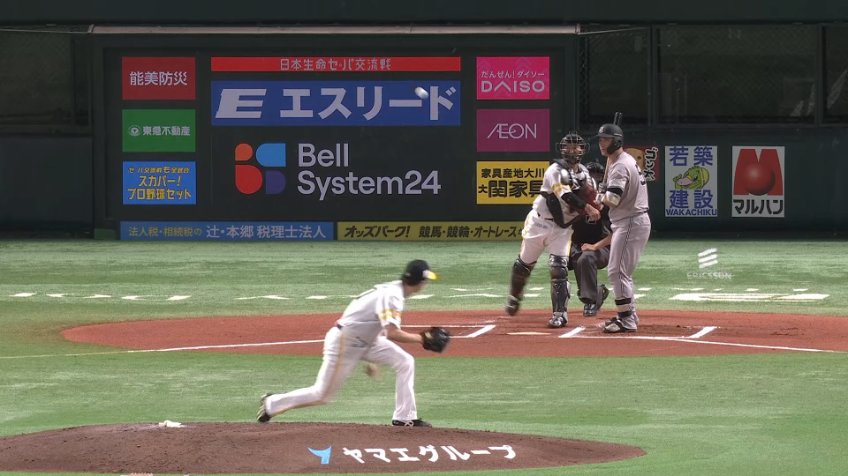 6回表・H嶺井博希 ストライク送球で盗塁阻止!!
