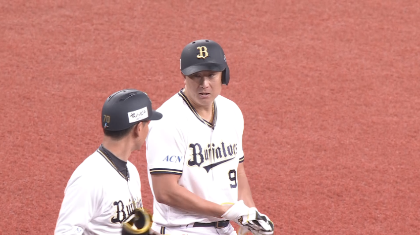 1回裏・B杉本裕太郎 フェンス直撃のタイムリー3ベースで先制!!