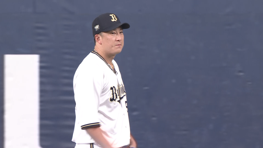 5回表・B杉本裕太郎 ライト前の打球をダイビングキャッチ!!