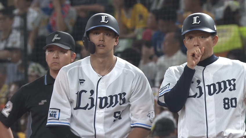 4回裏・L西川愛也 一二塁間を破るタイムリーヒット!!