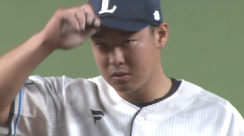 8回表・L山田陽翔 不意を突く牽制で1塁ランナーをアウトにする!!