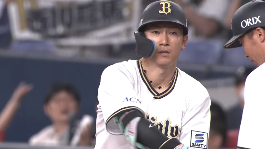 3回裏・B西川龍馬 センターへのタイムリーヒットで更なる追加点!!