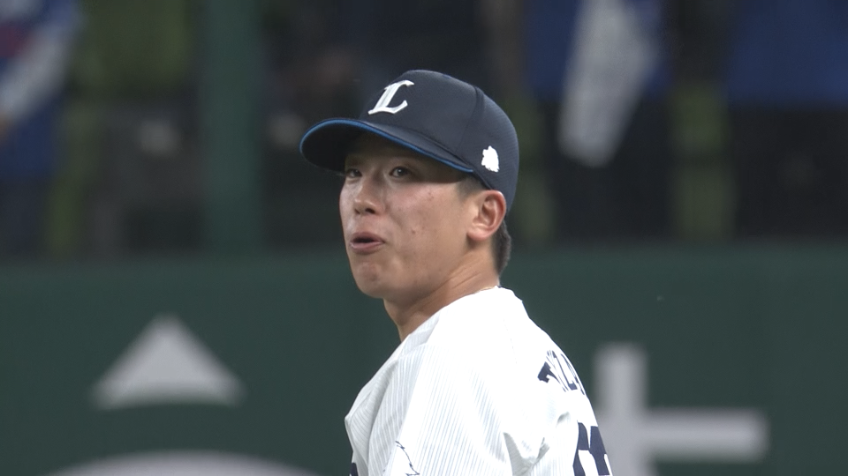 8回表・L滝澤夏央 ヒット許さず!! 一二塁間を抜けそうな打球に追いつきアウトに!!