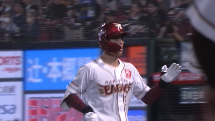 4回裏・E辰己涼介 レフトへ犠牲フライを放ち1点を返す!!