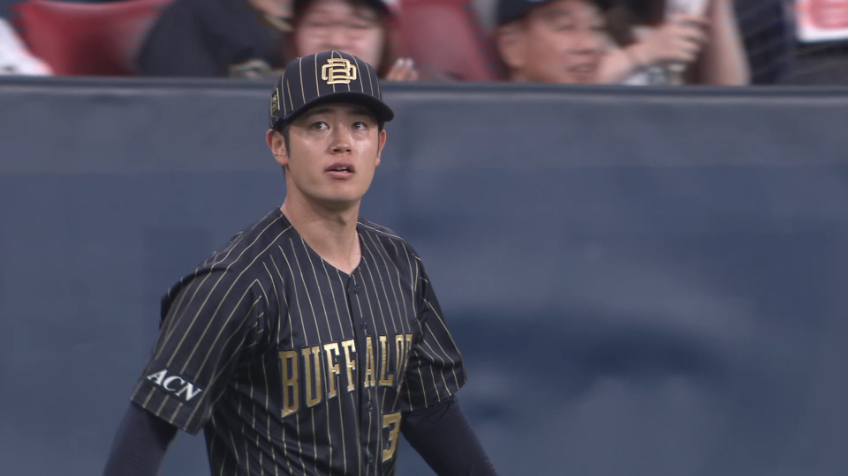 5回表・B太田椋 ファールフライをスライディングキャッチ!!