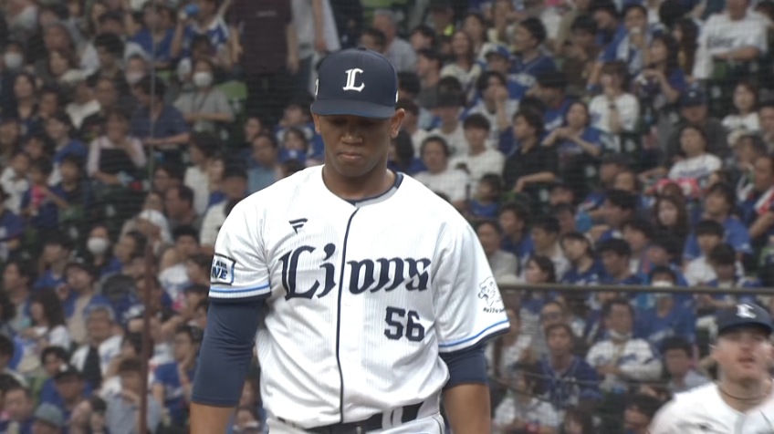 7回表・Lラミレス 空振り三振!! 3者凡退に抑え防御率は0点台に!