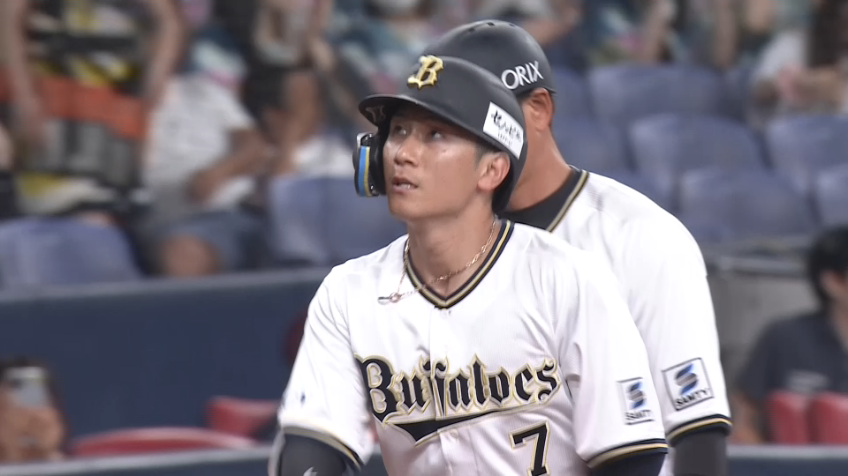 7回裏・B西川龍馬 今日4本目のヒットはタイムリー3ベース!!