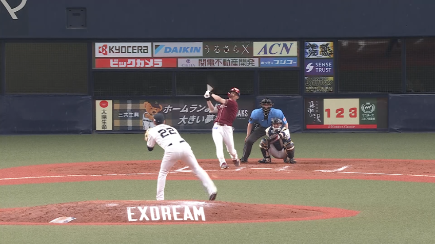 9回表・E辰己涼介 猛打賞の活躍!! センターに抜けるヒット!!