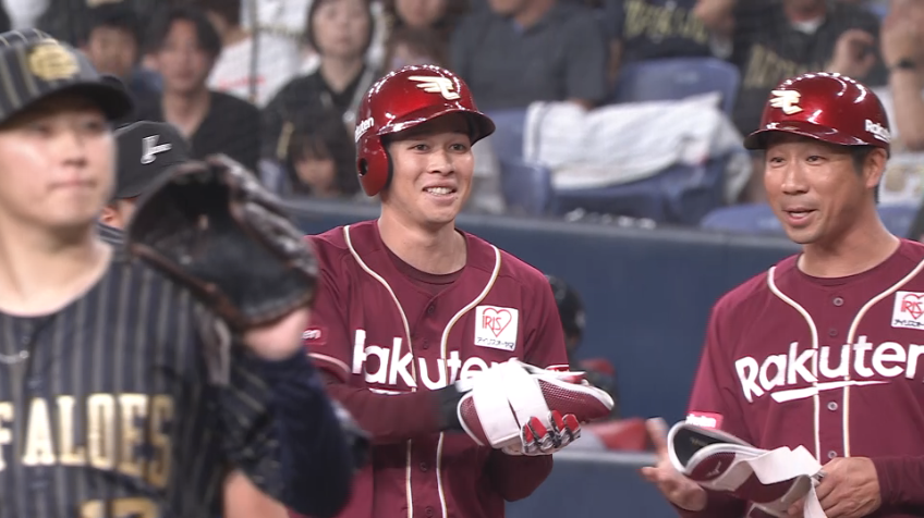 2回表・E中島大輔 相手の意表をつきセーフティーバントを成功させる!!