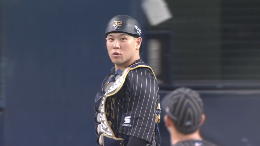 6回表・B福永奨 走者の隙を見逃さず牽制アウト!!