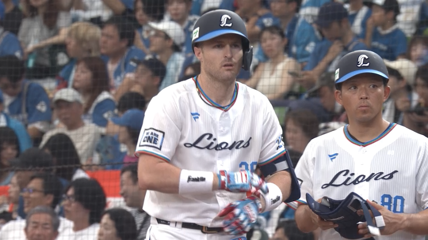 7回裏・Lネビン レフト前ヒットで本日猛打賞!!