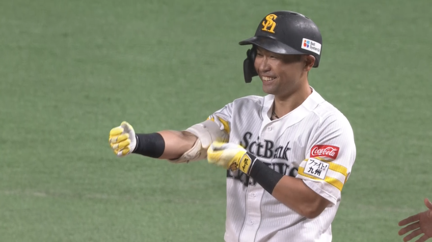 3回裏・H中村晃 ベテランの一打!! 一二塁間を抜ける逆転タイムリー!!