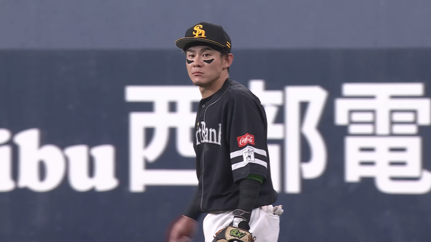 3回裏・H牧原大成 外野には抜けさせないファインプレーを見せる!!