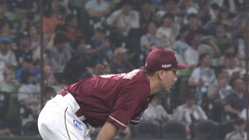 3回裏・E村林一輝 三遊間への当たりをダイビングキャッチ!!
