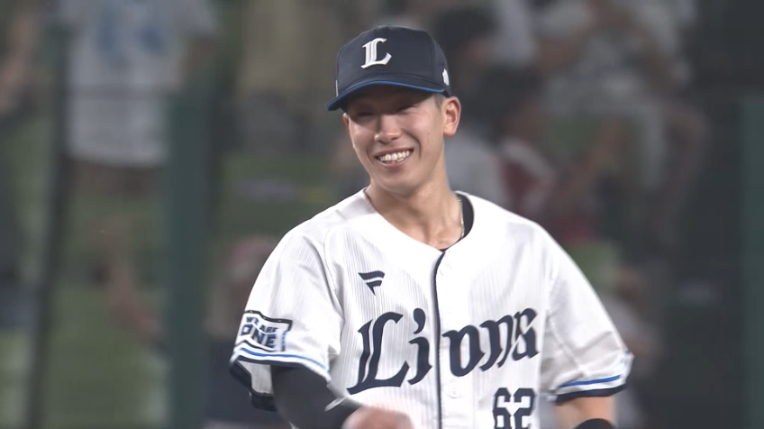 6回表・L滝澤夏央 セカンドベース後方に落ちそうなフライをスライディングキャッチ!!