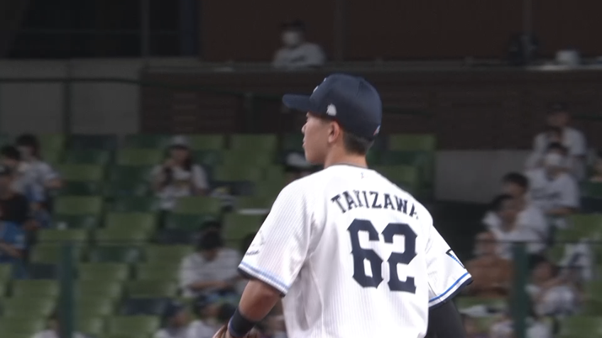 3回表・L滝澤夏央 二遊間の打球を華麗なランニングスローで捌く!!