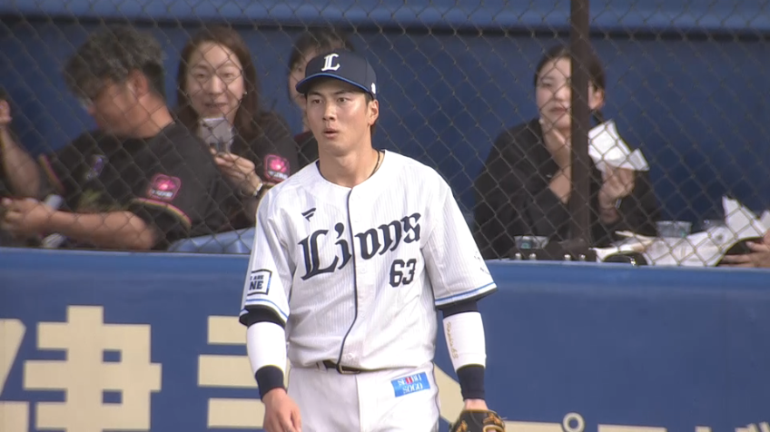 2回裏・L長谷川信哉 ピッチャーを助けるスーパージャンピングキャッチ!!