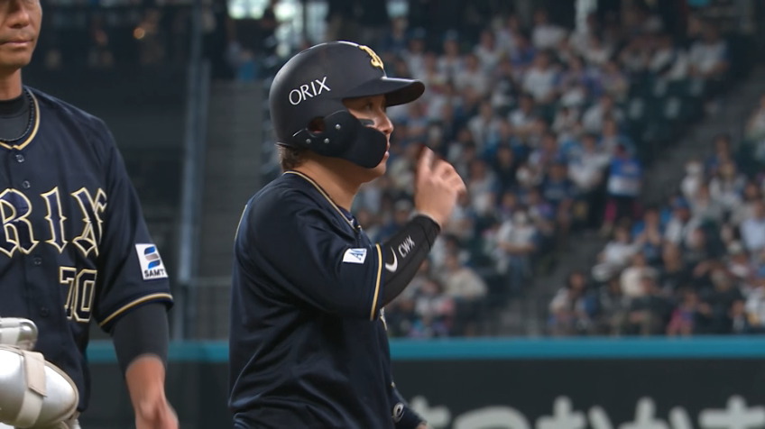 1回表・B西野真弘 ライト線へのタイムリー2ベースヒットで先制!!