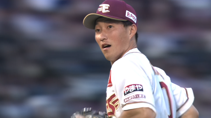 8回表・E小深田大翔 この回から守備に就き、さすがのプレーを見せる!!