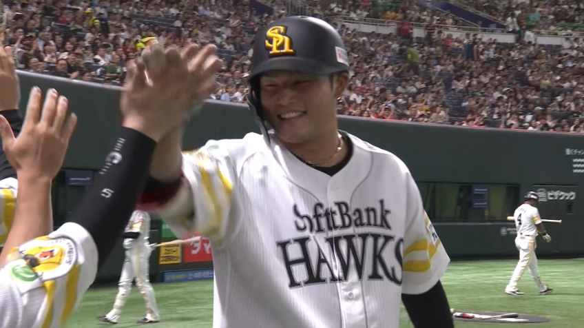 3回裏・H山本恵大 プロ初HRはレフトへの逆転3ランホームラン!!